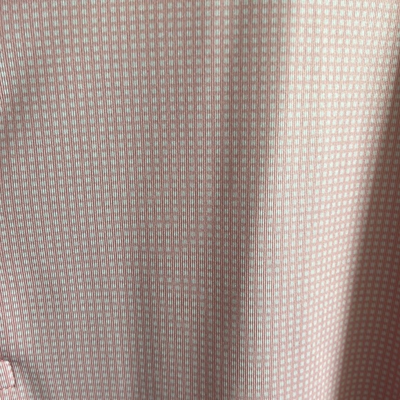 Men’s light pink patterned polo. - Picture 3 of 3